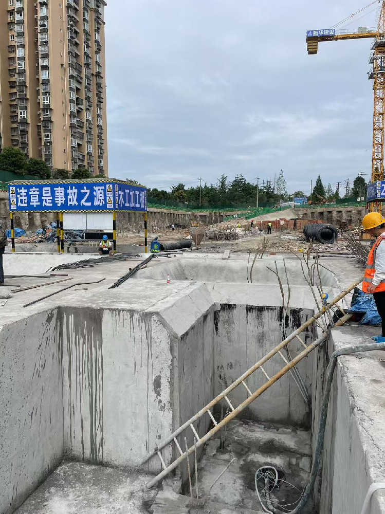 甘洛锦江府